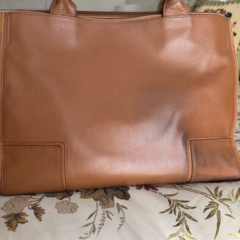 Tory Burch Shoulder Tote - Picture 11 of 16